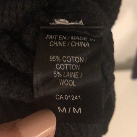 Simon's Black Sweater - Picture 6 of 6